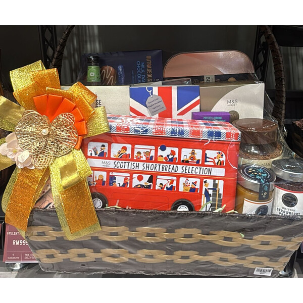 26 Opulent Indulgent Raya